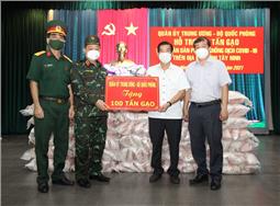 Quân ủy Trung ương - Bộ Quốc phòng hỗ trợ nhân dân tỉnh Tây Ninh 100 tấn gạo